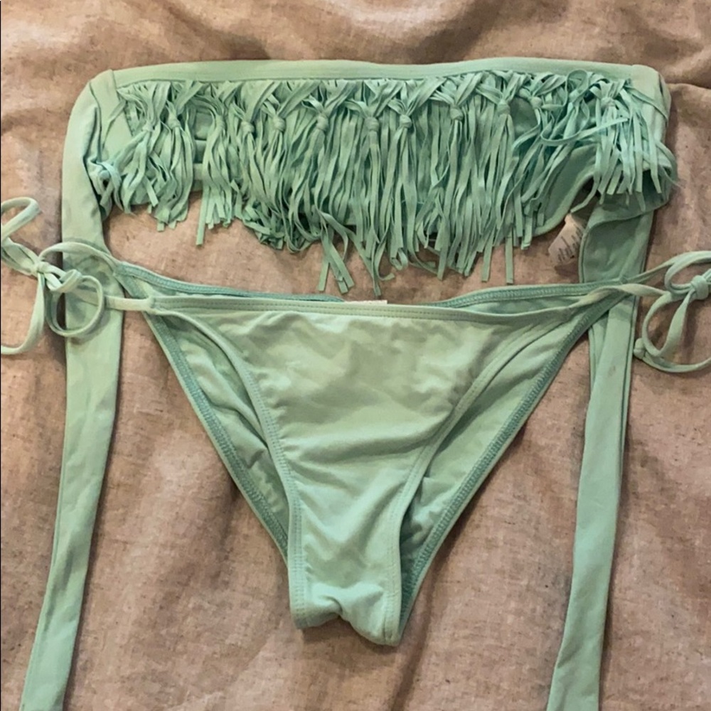 L space bikini